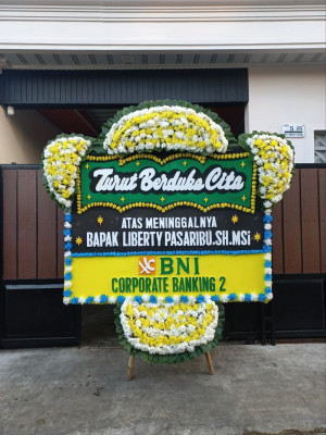 Papan Bunga Duka di Suranenggala