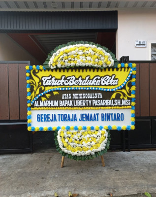 Papan Bunga Duka di Suranenggala